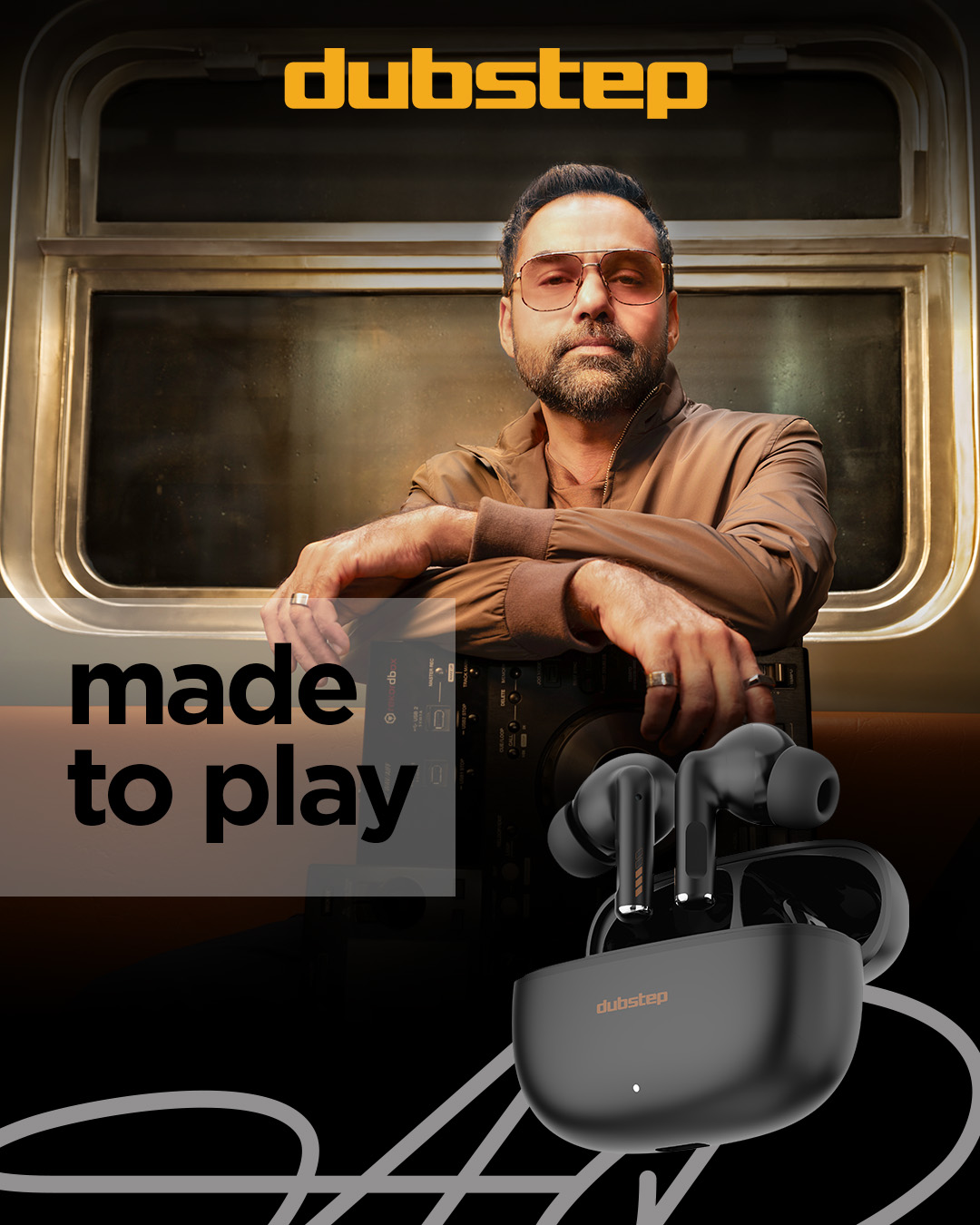 Pic 1 - Abhay Deol joins as brand ambassador of Dubstep